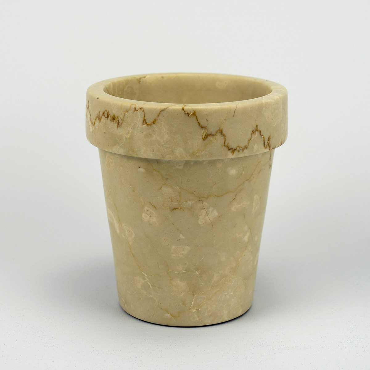 Vaso in marmo Cactus ,  bianco carrara by Carrara Home Design 