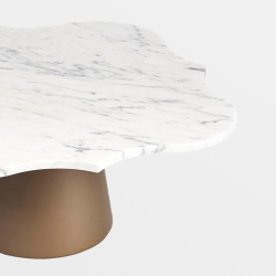 Tavolino basso Borromeo, bianco carrara by Kimano Design