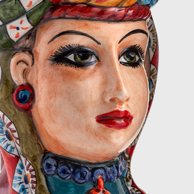 Vaso in ceramica con volto Carretto femmina by Artefice Atelier
