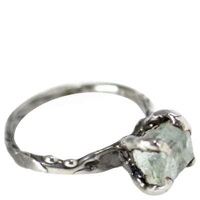 Anello con pietra Acquamarina